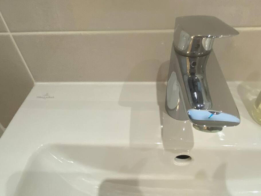 Unrivalled Location - Five Star - Worcester Apartment Esterno foto