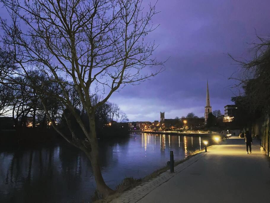 Unrivalled Location - Five Star - Worcester Apartment Esterno foto